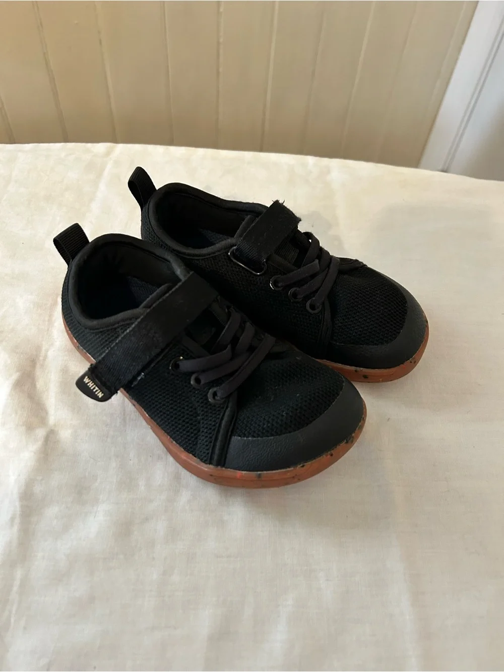 WHITIN Toddler Barefoot Shoes/Black Mesh/Size 29 (US 10 Toddler) Like New!